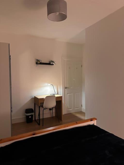 Manor Court Apartment London Exterior photo